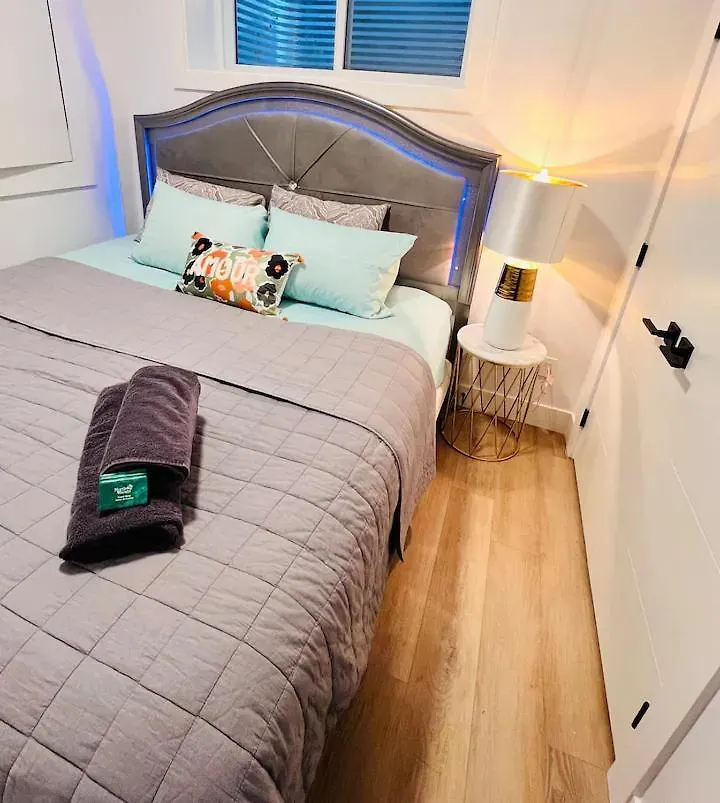 B21 River Valley 2Bd Basement Suite Edmonton 0*,